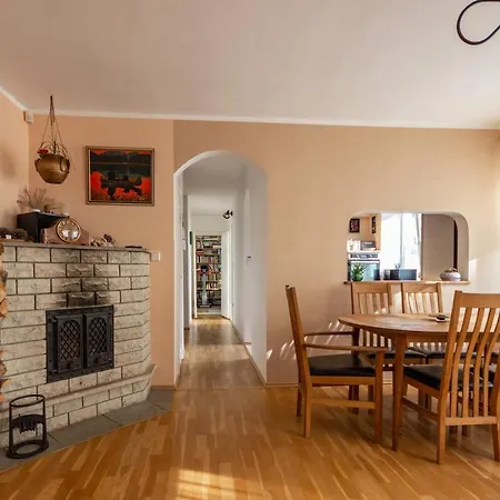 Great Place For Families Or A Small Group Appartement